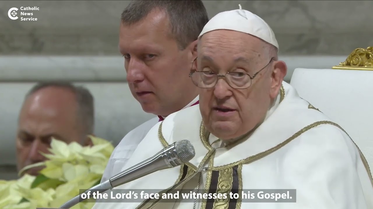 Pope: Epiphany is a call to put God at the center