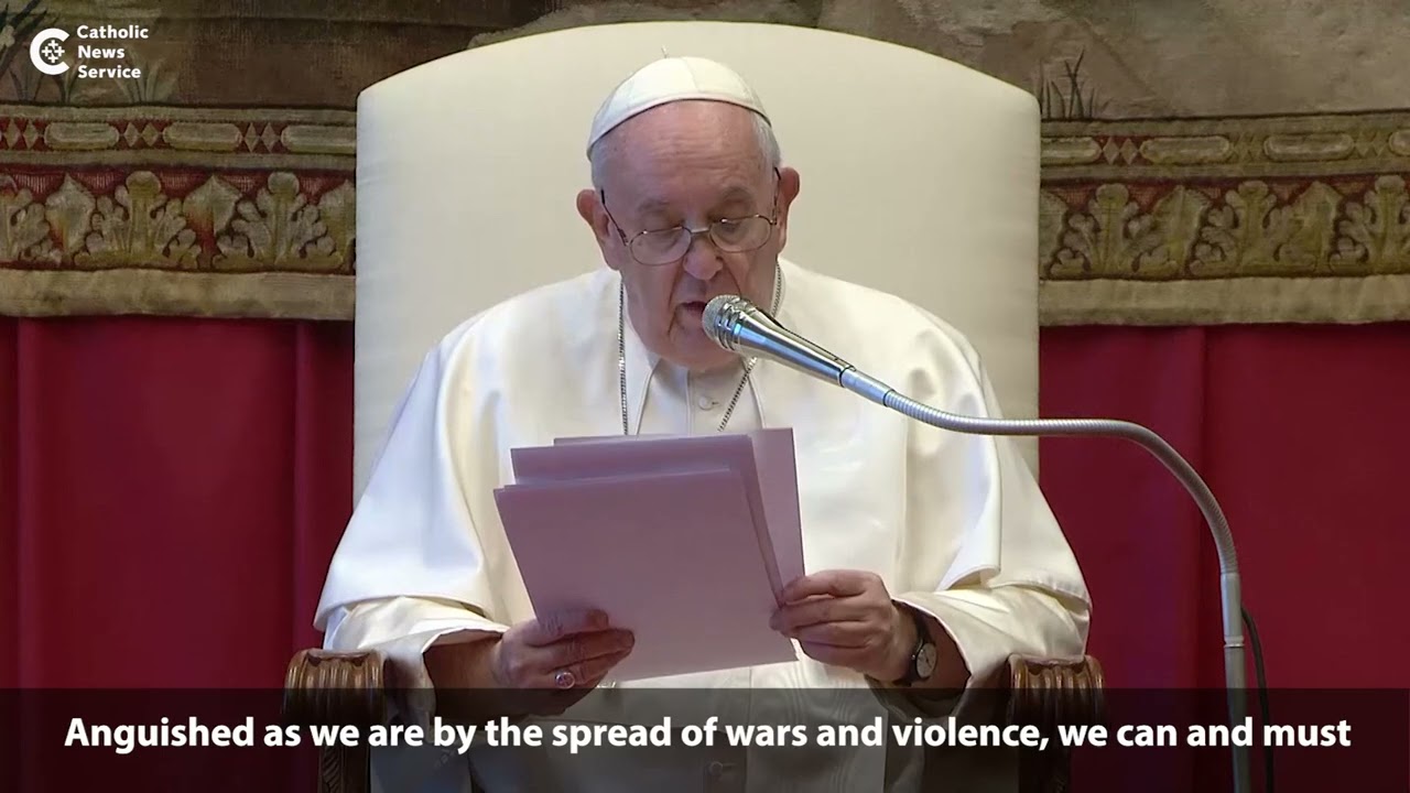 Pope: End wars of all kinds this Christmas