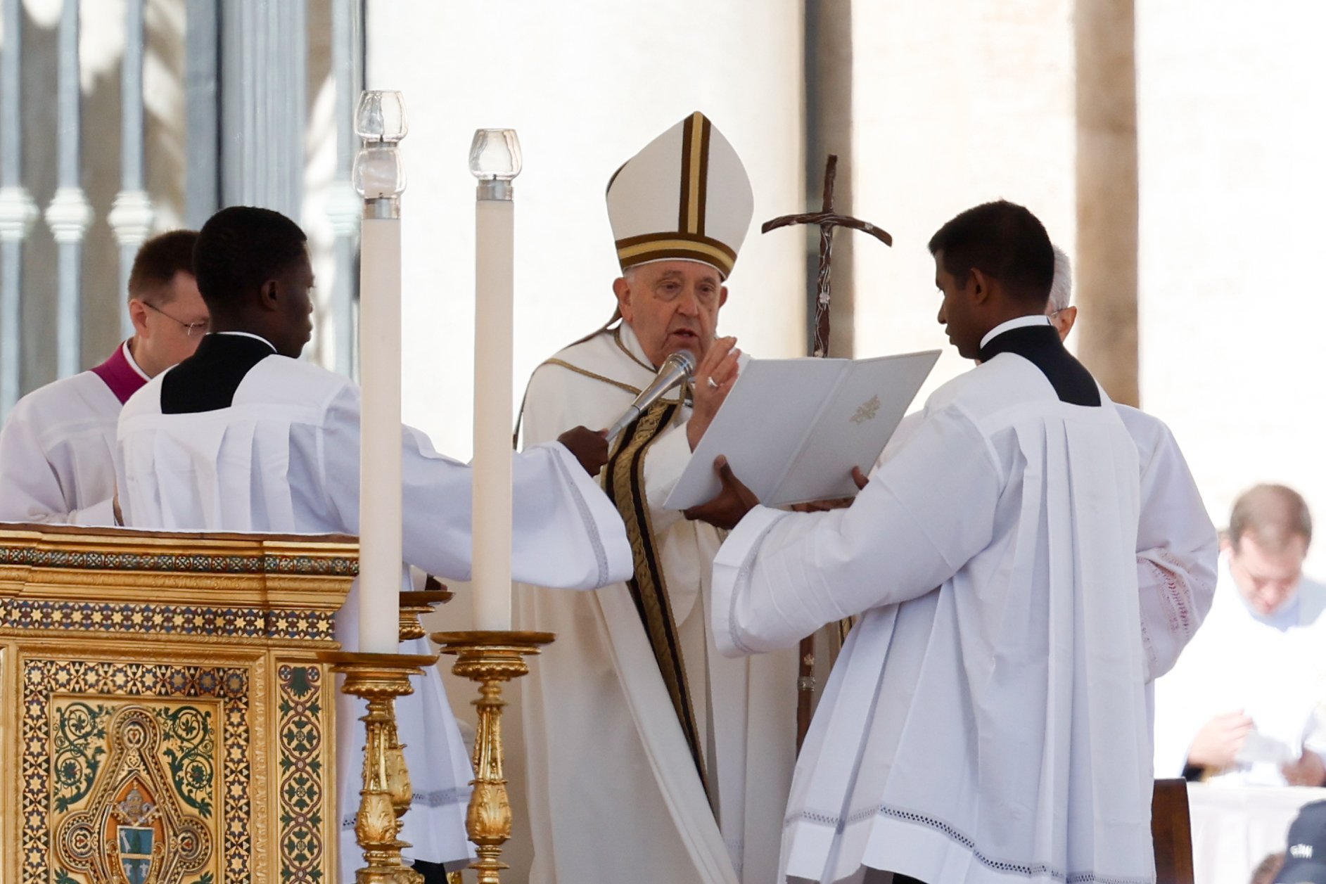 Pope Francis gives his blessing