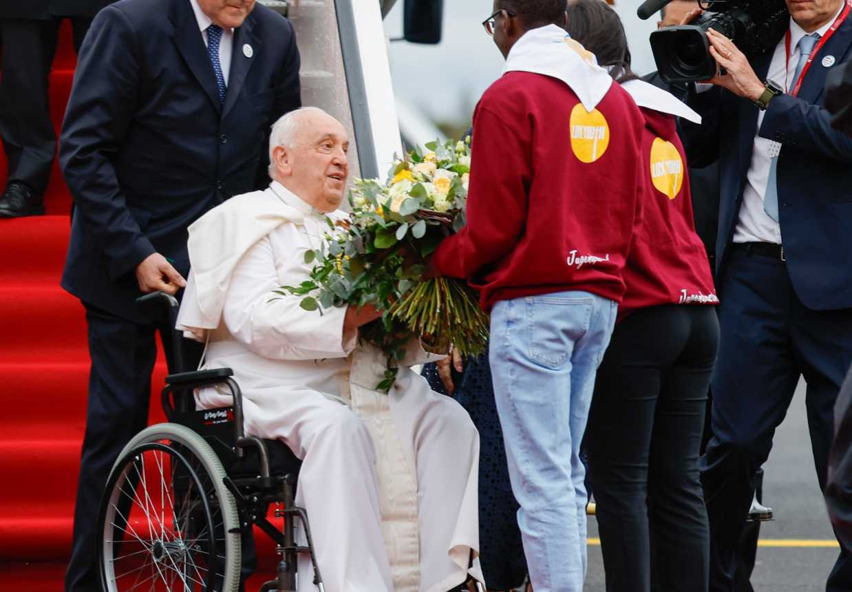 Pope Francis arrives in Luxembourg