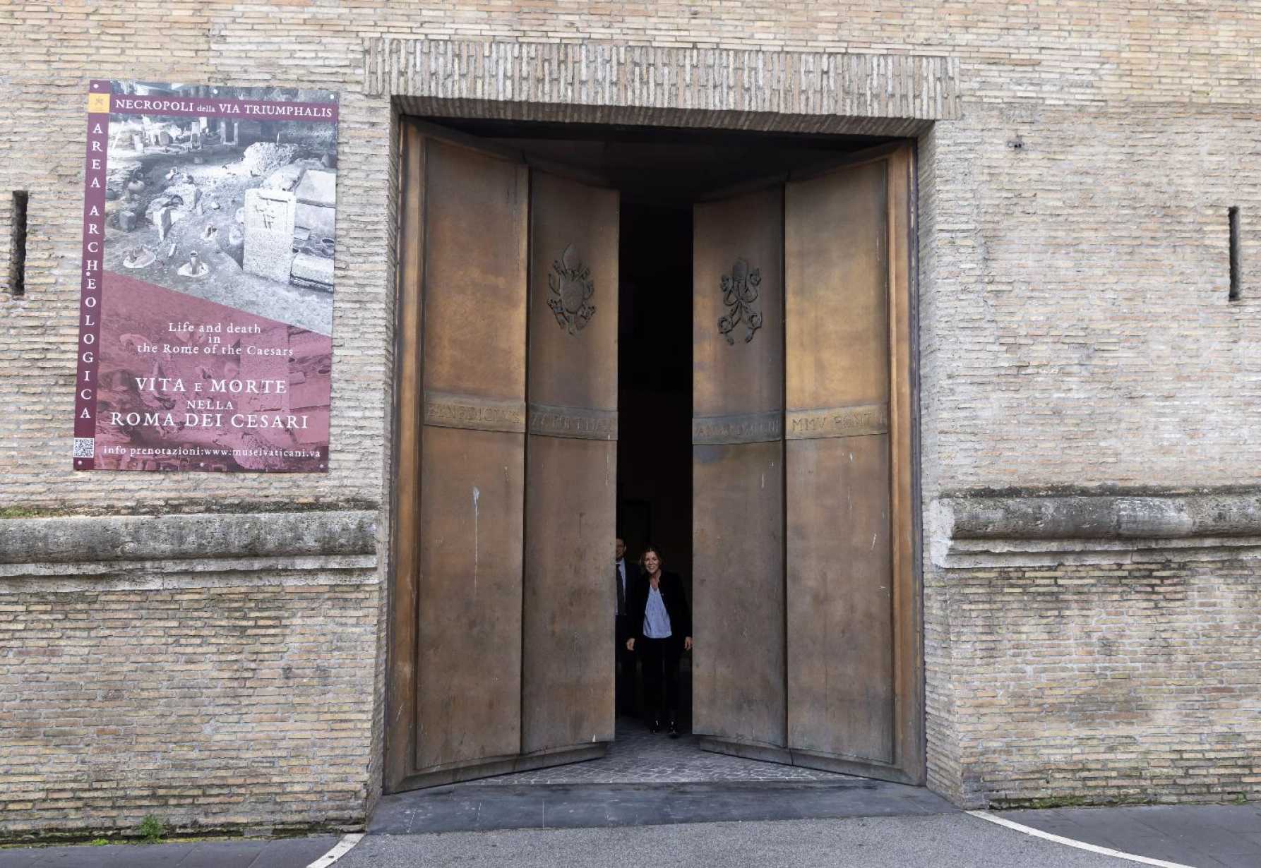 Honoring the dead: Vatican Museums expand access to necropolis