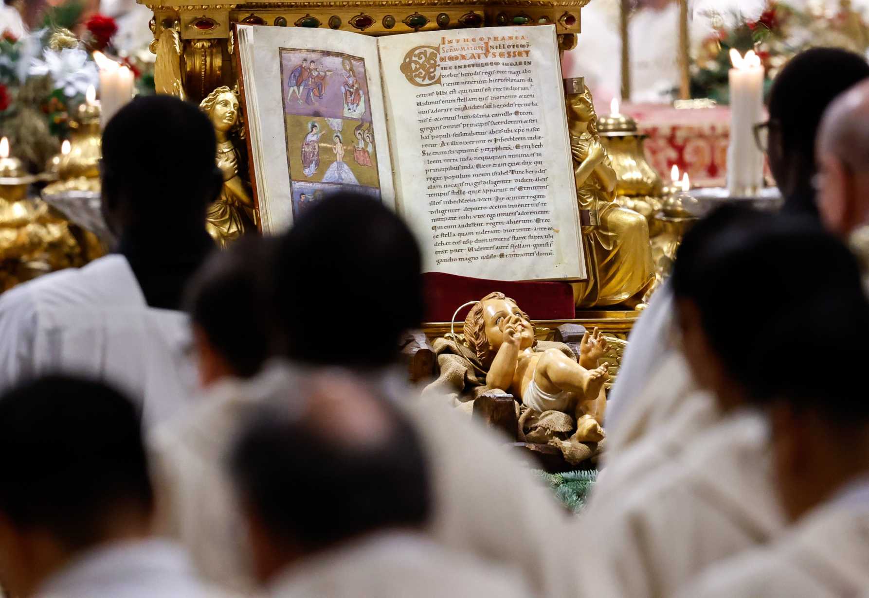 Faithful must put Jesus, not ideology, in spotlight, pope says on Epiphany