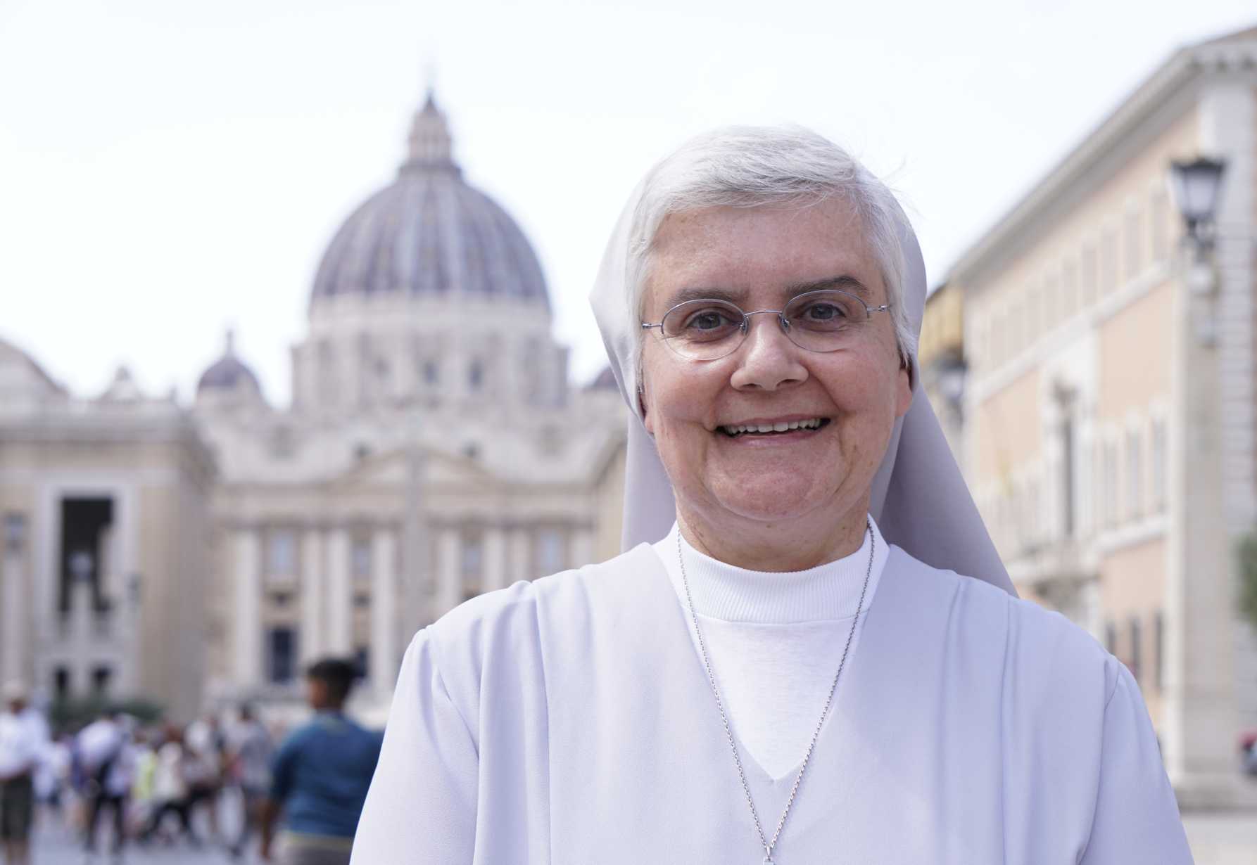 Mind and heart: Church must combat mental health crisis, sister says