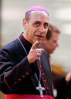 Archbishop Víctor Manuel Fernández.