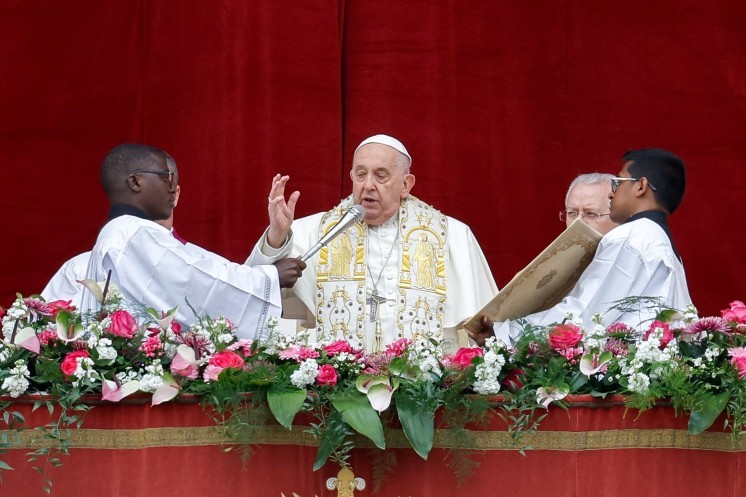 Pope Francis delivers his Easter blessing 