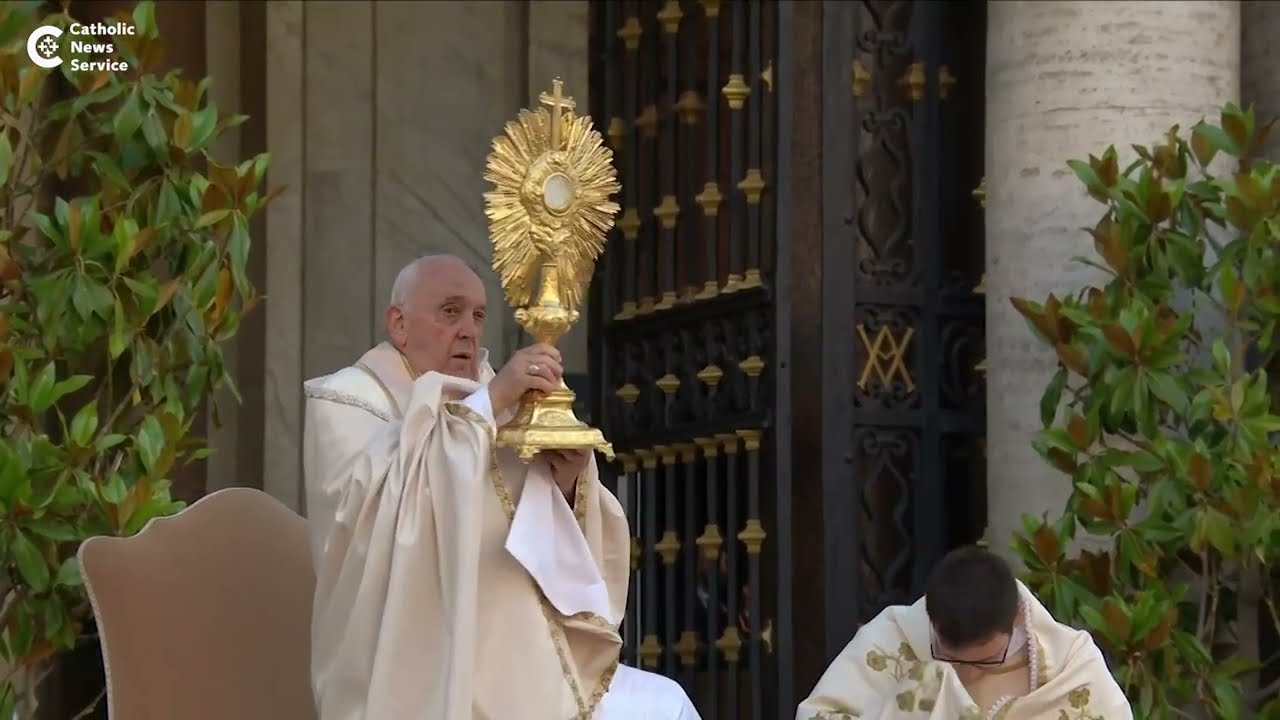 Pope: Corpus Christi is a call to be close to others